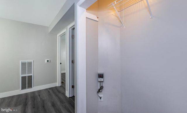1239 W TRINDLE RD, Mechanicsburg, PA 17055