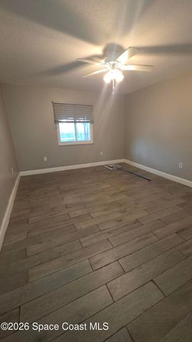 142 Tudor Road SW, Palm Bay, FL 32908