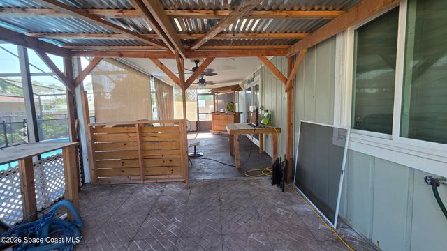 142 Tudor Road SW, Palm Bay, FL 32908