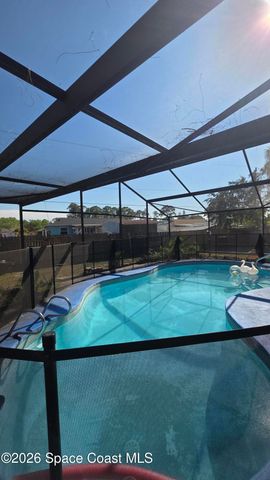 142 Tudor Road SW, Palm Bay, FL 32908