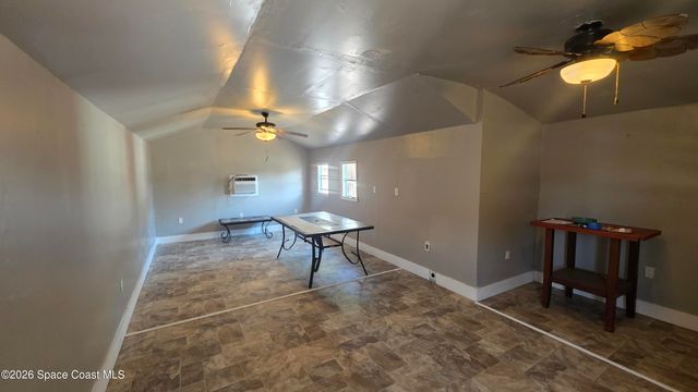 142 Tudor Road SW, Palm Bay, FL 32908