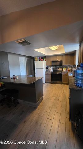 142 Tudor Road SW, Palm Bay, FL 32908