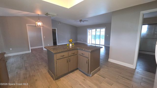 142 Tudor Road SW, Palm Bay, FL 32908