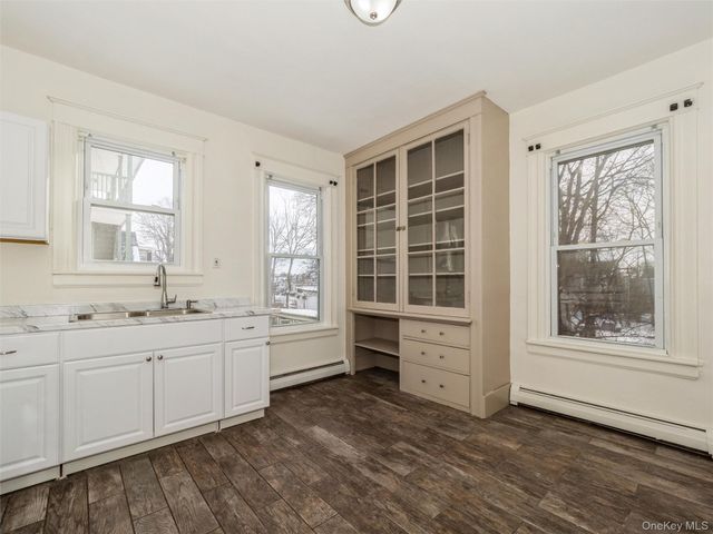 236 Mansion Street 2, Poughkeepsie, NY 12601