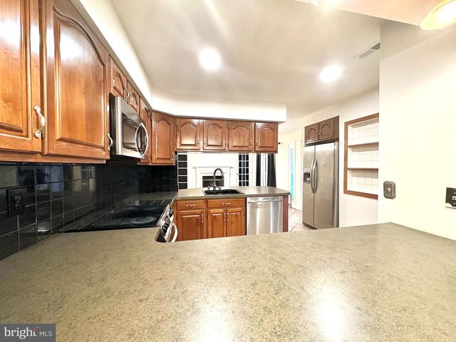 20322 BUTTERWICK WAY, Gaithersburg, MD 20886