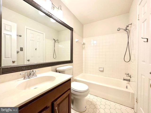 20322 BUTTERWICK WAY, Gaithersburg, MD 20886