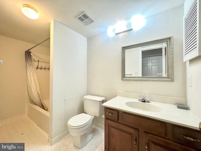 20322 BUTTERWICK WAY, Gaithersburg, MD 20886
