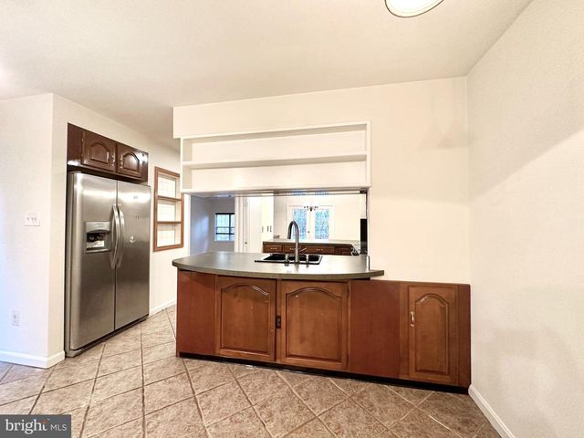 20322 BUTTERWICK WAY, Gaithersburg, MD 20886