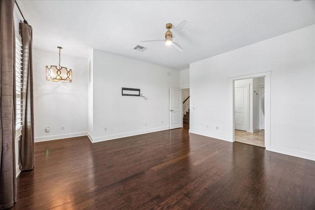 2520 Bluebonnet LN 15, Austin, TX 78704