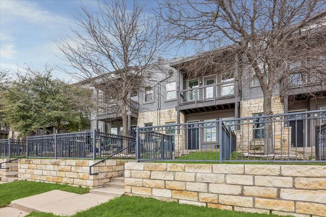 2520 Bluebonnet LN 15, Austin, TX 78704