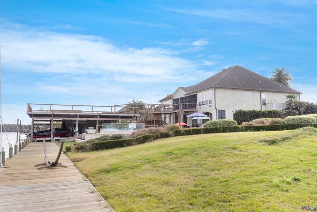 11288 River Highlands, St Amant, LA 70774