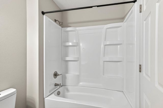 2820 W State Street Street, Springfield, MO 65802