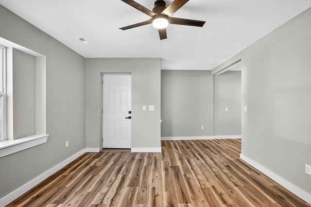 2820 W State Street Street, Springfield, MO 65802