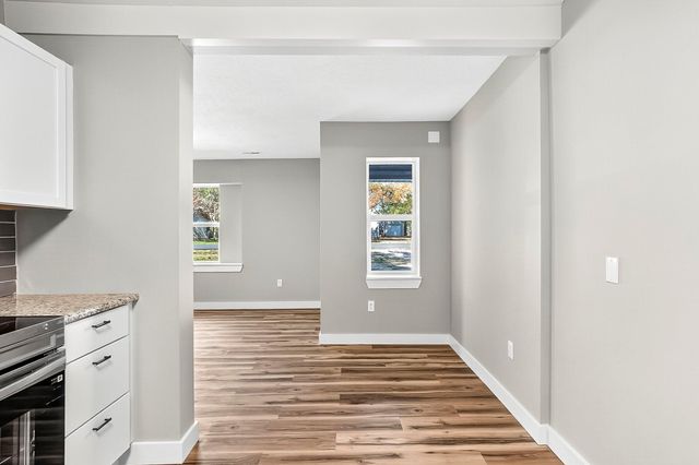 2820 W State Street Street, Springfield, MO 65802