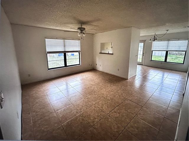 1036 19th Avenue SW, Vero Beach, FL 32962