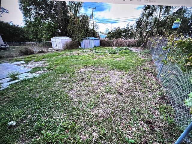 1036 19th Avenue SW, Vero Beach, FL 32962