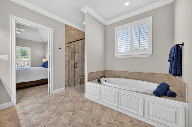 4500 Knoll Ridge Drive, Fort Worth, TX 76008