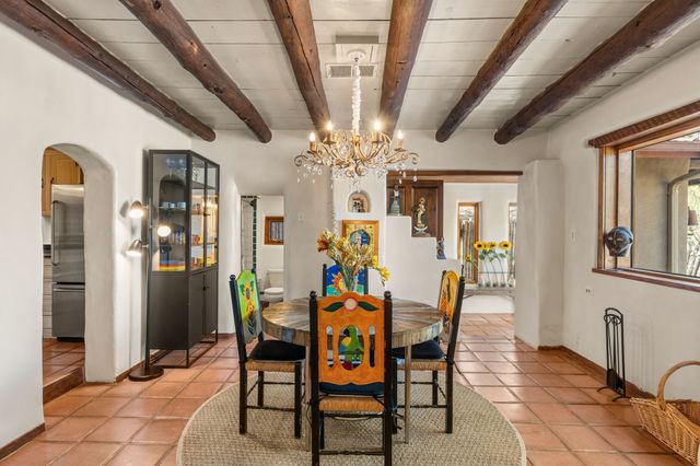 2-B Camino Las Cuatas, Santa Fe, NM 87506