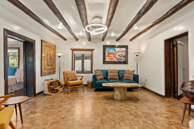 2-B Camino Las Cuatas, Santa Fe, NM 87506