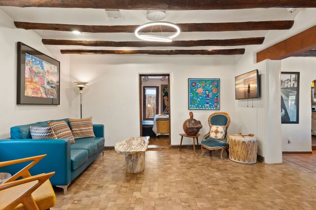 2-B Camino Las Cuatas, Santa Fe, NM 87506