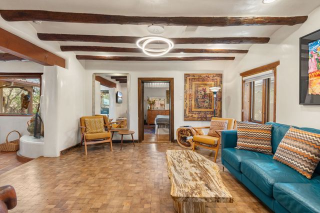 2-B Camino Las Cuatas, Santa Fe, NM 87506