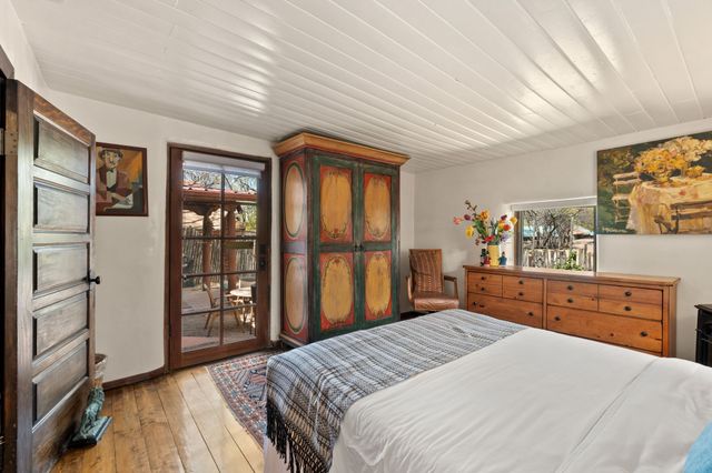 2-B Camino Las Cuatas, Santa Fe, NM 87506