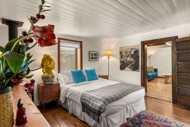 2-B Camino Las Cuatas, Santa Fe, NM 87506