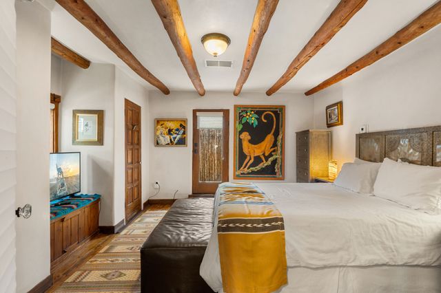 2-B Camino Las Cuatas, Santa Fe, NM 87506