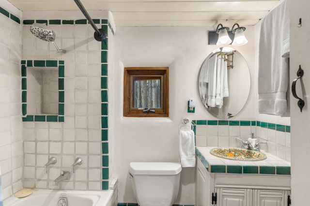 2-B Camino Las Cuatas, Santa Fe, NM 87506