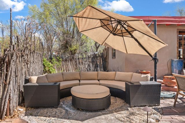 2-B Camino Las Cuatas, Santa Fe, NM 87506