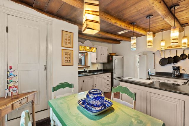 2-B Camino Las Cuatas, Santa Fe, NM 87506