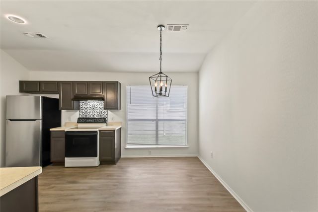 826 Savage Drive, Denton, TX 76207