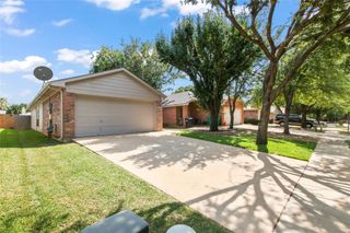 826 Savage Drive, Denton, TX 76207