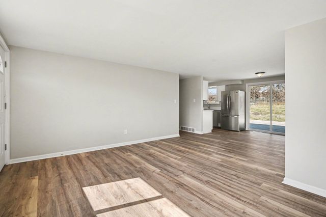 32 Julia Avenue, Florence, KY 41042