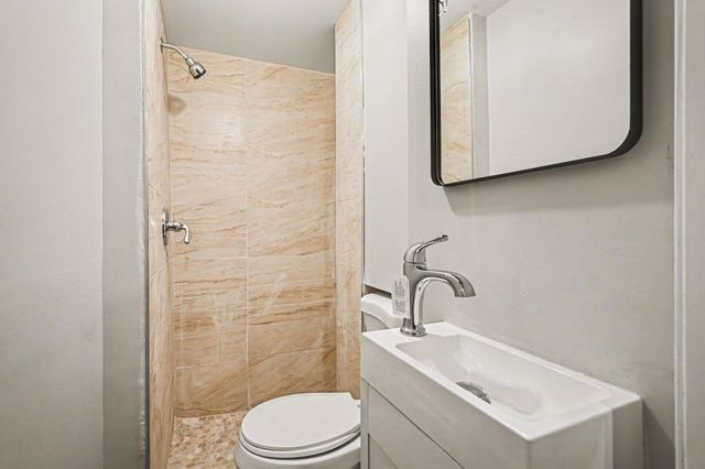 32 Julia Avenue, Florence, KY 41042