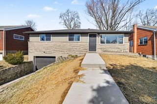 32 Julia Avenue, Florence, KY 41042