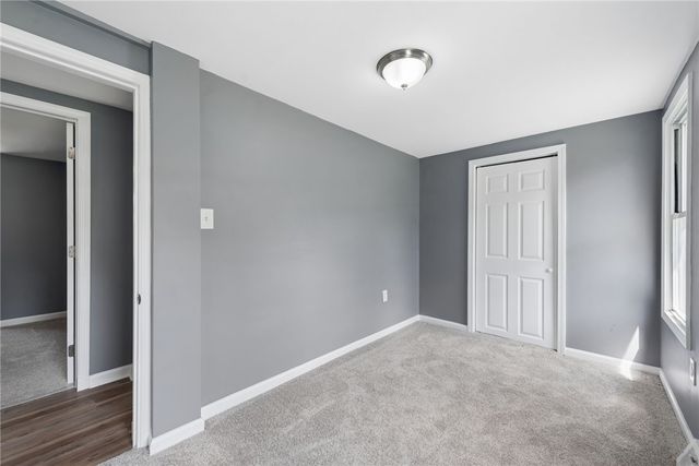 690 Brownstown Rd, North Huntingdon, PA 15647