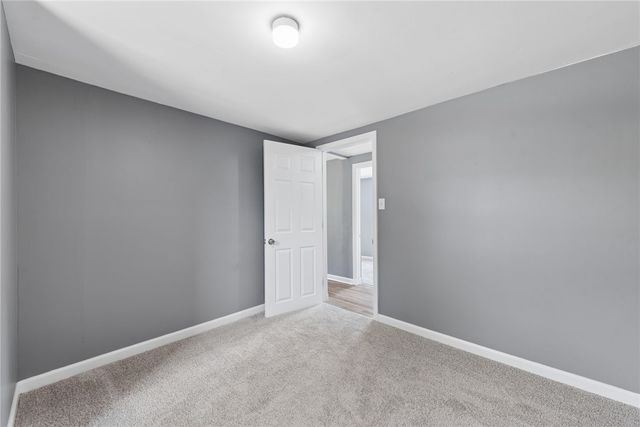 690 Brownstown Rd, North Huntingdon, PA 15647
