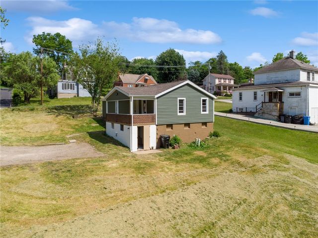 690 Brownstown Rd, North Huntingdon, PA 15647