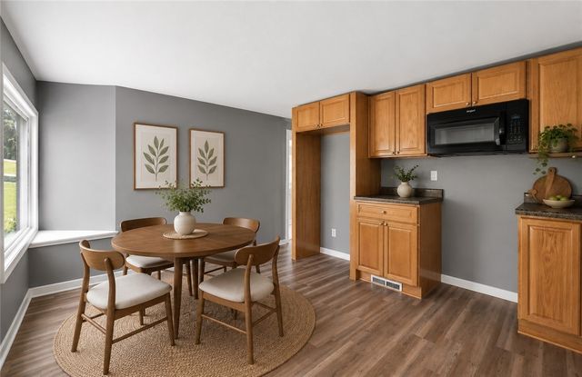690 Brownstown Rd, North Huntingdon, PA 15647