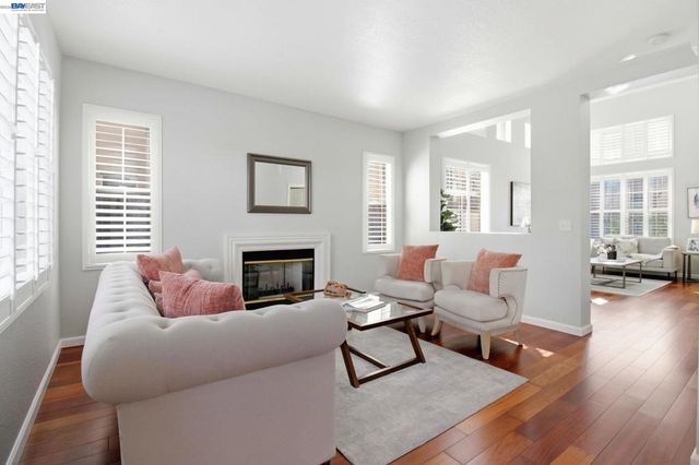 672 672 Greylyn Dr, San Ramon, CA 94583