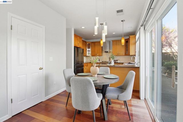 672 672 Greylyn Dr, San Ramon, CA 94583