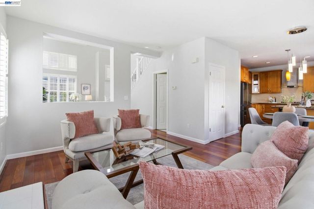 672 672 Greylyn Dr, San Ramon, CA 94583