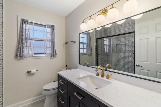 2447 BIRCHTREE DR, Germantown, TN 38138