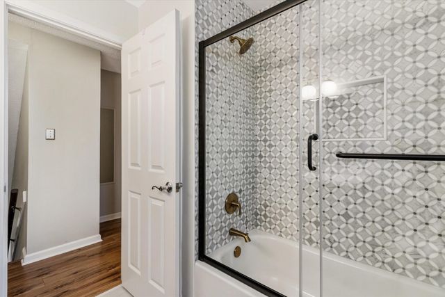 2447 BIRCHTREE DR, Germantown, TN 38138