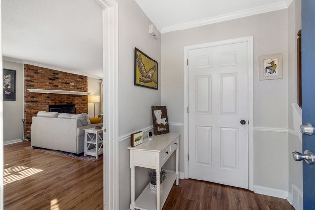 2447 BIRCHTREE DR, Germantown, TN 38138