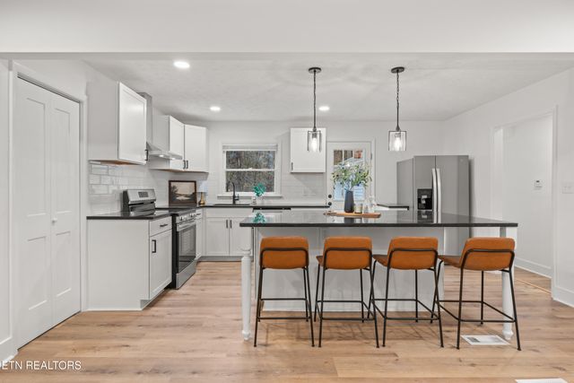 9003 Tedford Lane, Knoxville, TN 37922