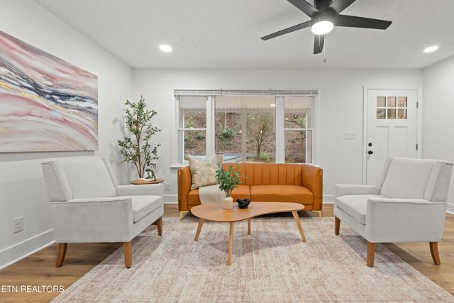 9003 Tedford Lane, Knoxville, TN 37922