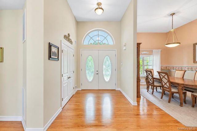 7 Wood Hollow Drive, Westhampton, NY 11977