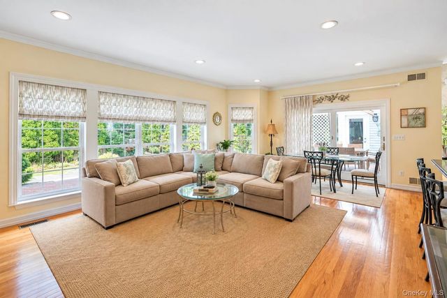 7 Wood Hollow Drive, Westhampton, NY 11977